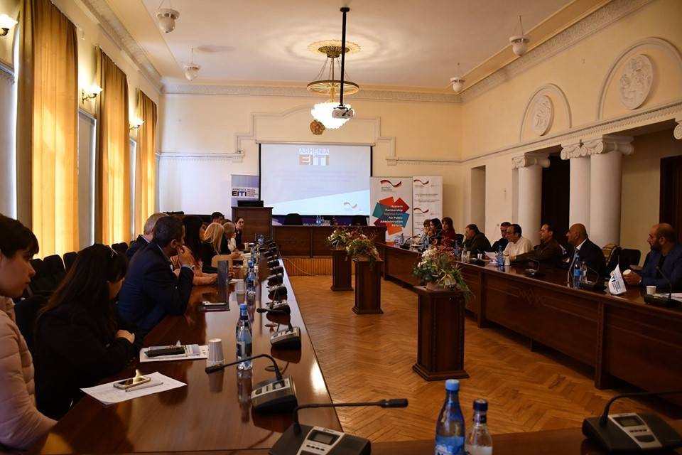 Meeting and discussion of the presentation of the first EITI National Report of Armenia took place in Vardenis and Vanadzor